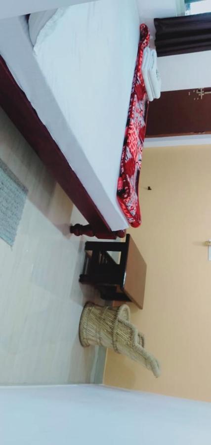 Veeru Homestay Hospet Bagian luar foto